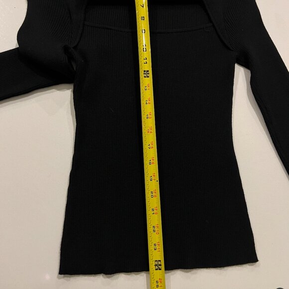 Camila Coelho Roscoe Front Cut Out Sweater Size M - Picture 5 of 9